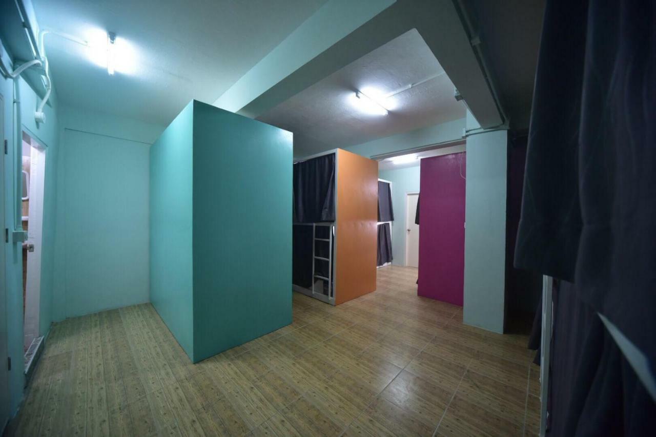 Panda Hostel Phuket (Adults Only) Patong Экстерьер фото