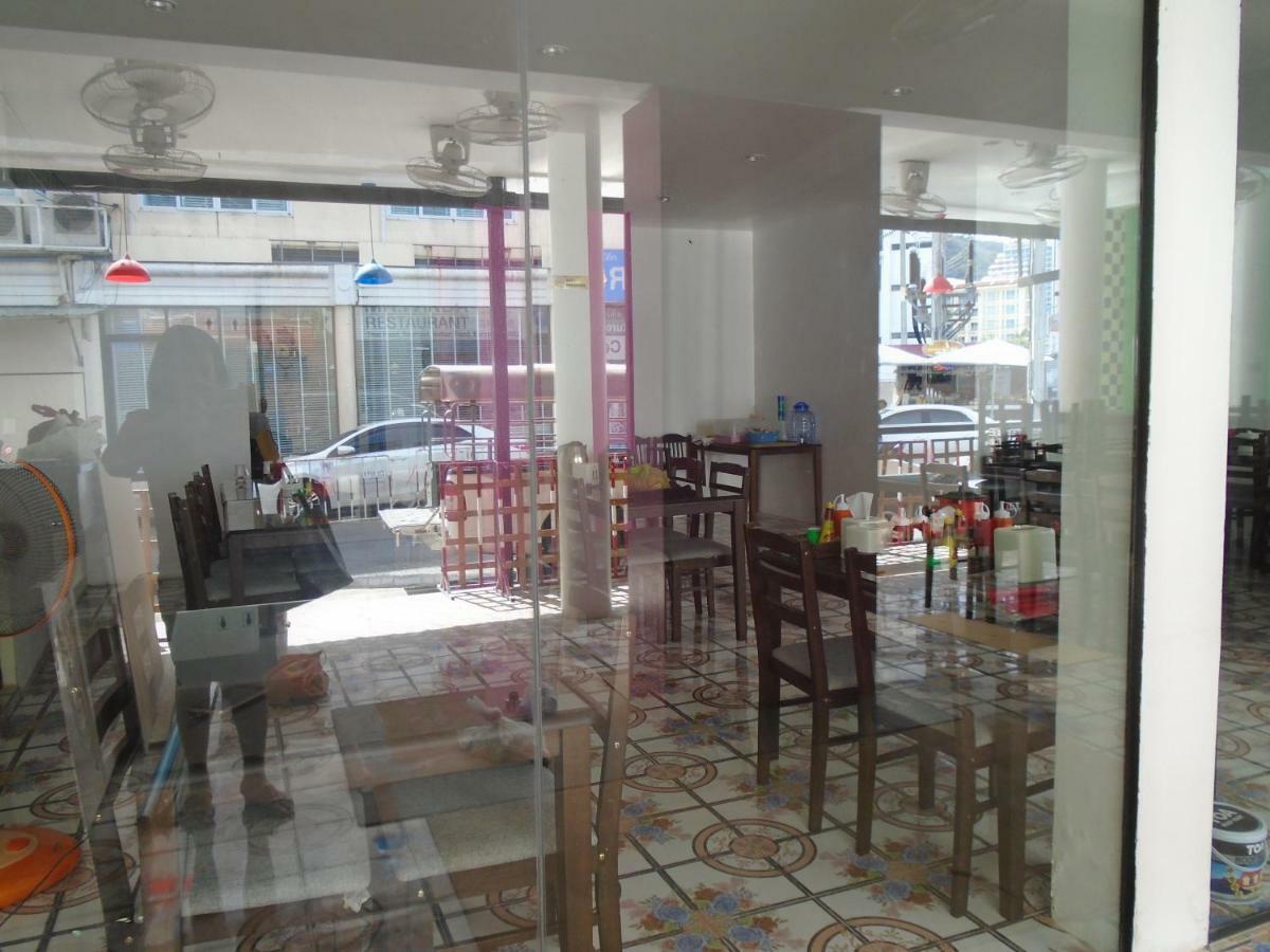 Panda Hostel Phuket (Adults Only) Patong Экстерьер фото