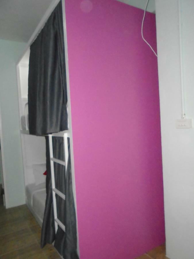 Panda Hostel Phuket (Adults Only) Patong Экстерьер фото