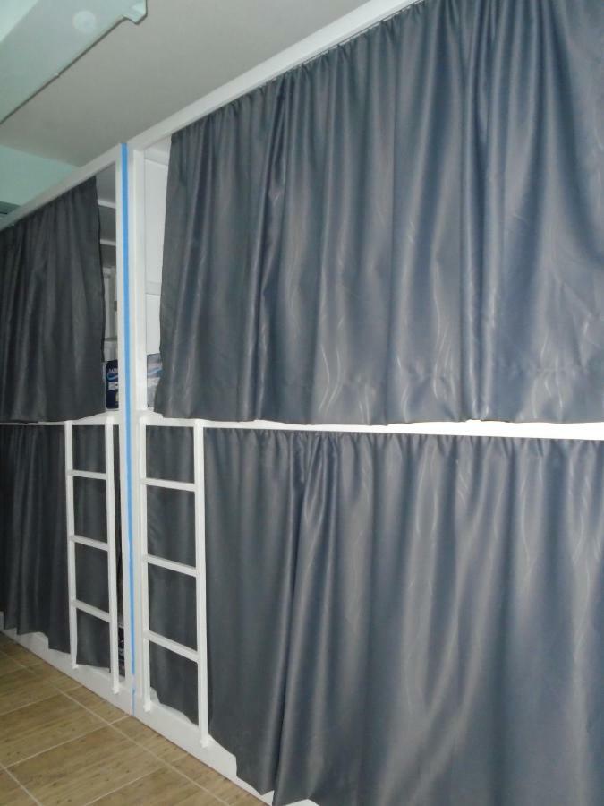 Panda Hostel Phuket (Adults Only) Patong Экстерьер фото