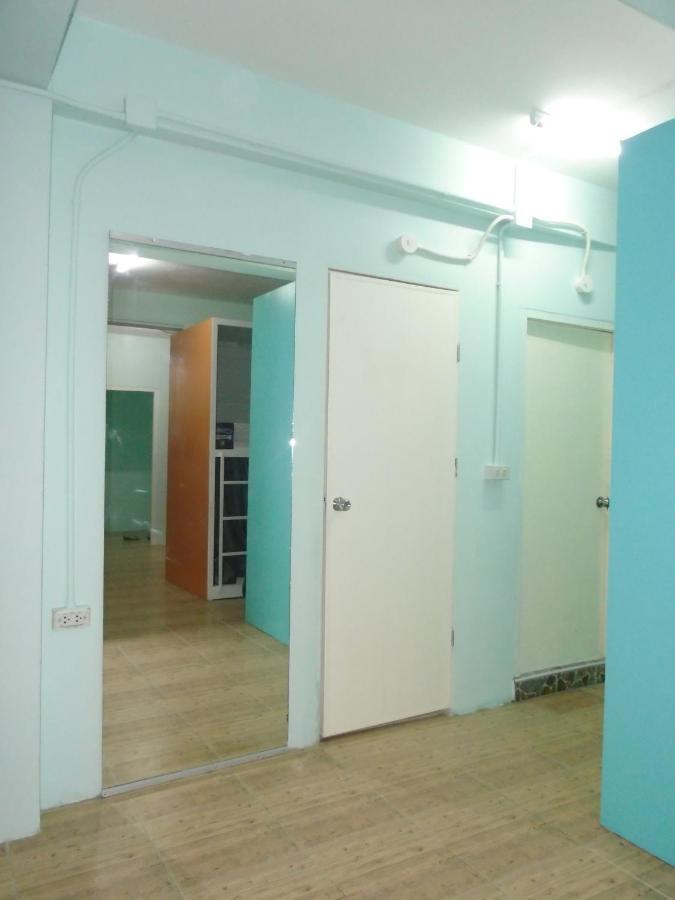 Panda Hostel Phuket (Adults Only) Patong Экстерьер фото